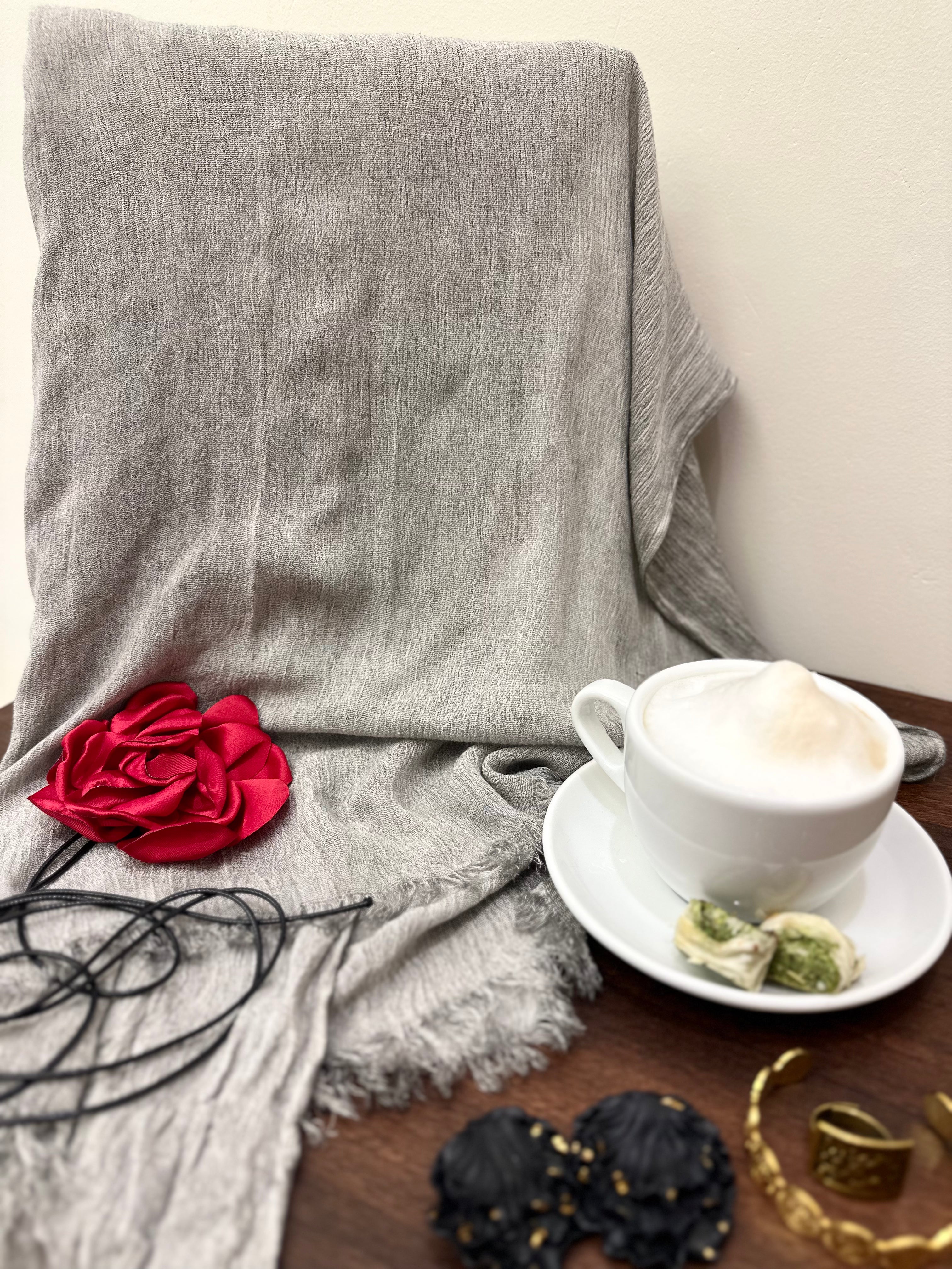 Thailand’s scarf (light grey)